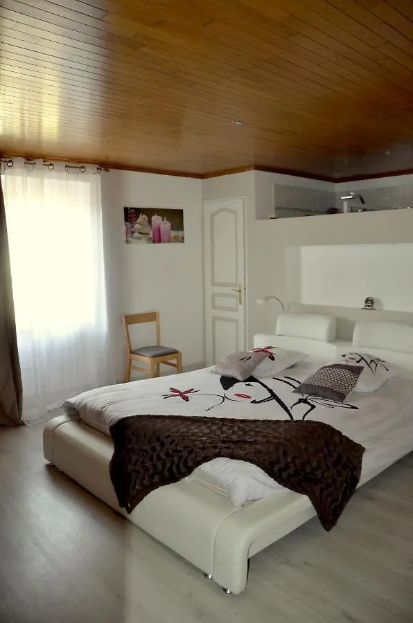 Bed & Breakfast La Douce Parenthese B&B Entre Bois Et Champs 3 Chambres-Accueil Motards Montirat