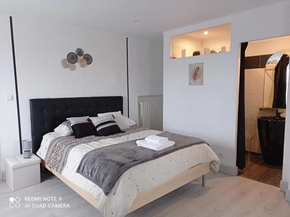 La Douce Parenthese B&B Entre Bois Et Champs 3 Chambres-Accueil Motards Montirat  France