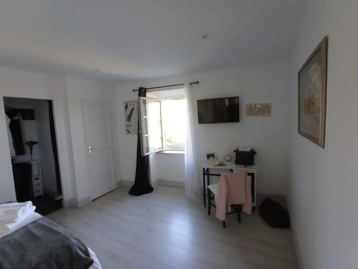 La Douce Parenthese B&B Entre Bois Et Champs 3 Chambres-Accueil Motards Montirat  France