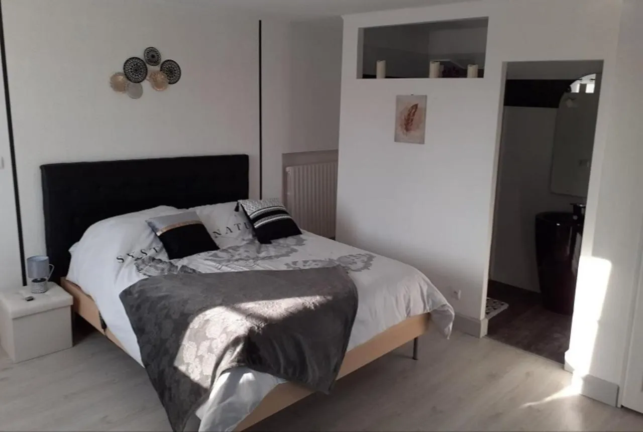 Bed & Breakfast La Douce Parenthese B&B Entre Bois Et Champs 3 Chambres-Accueil Motards Montirat